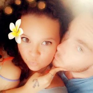 Meet your Posher, Becca